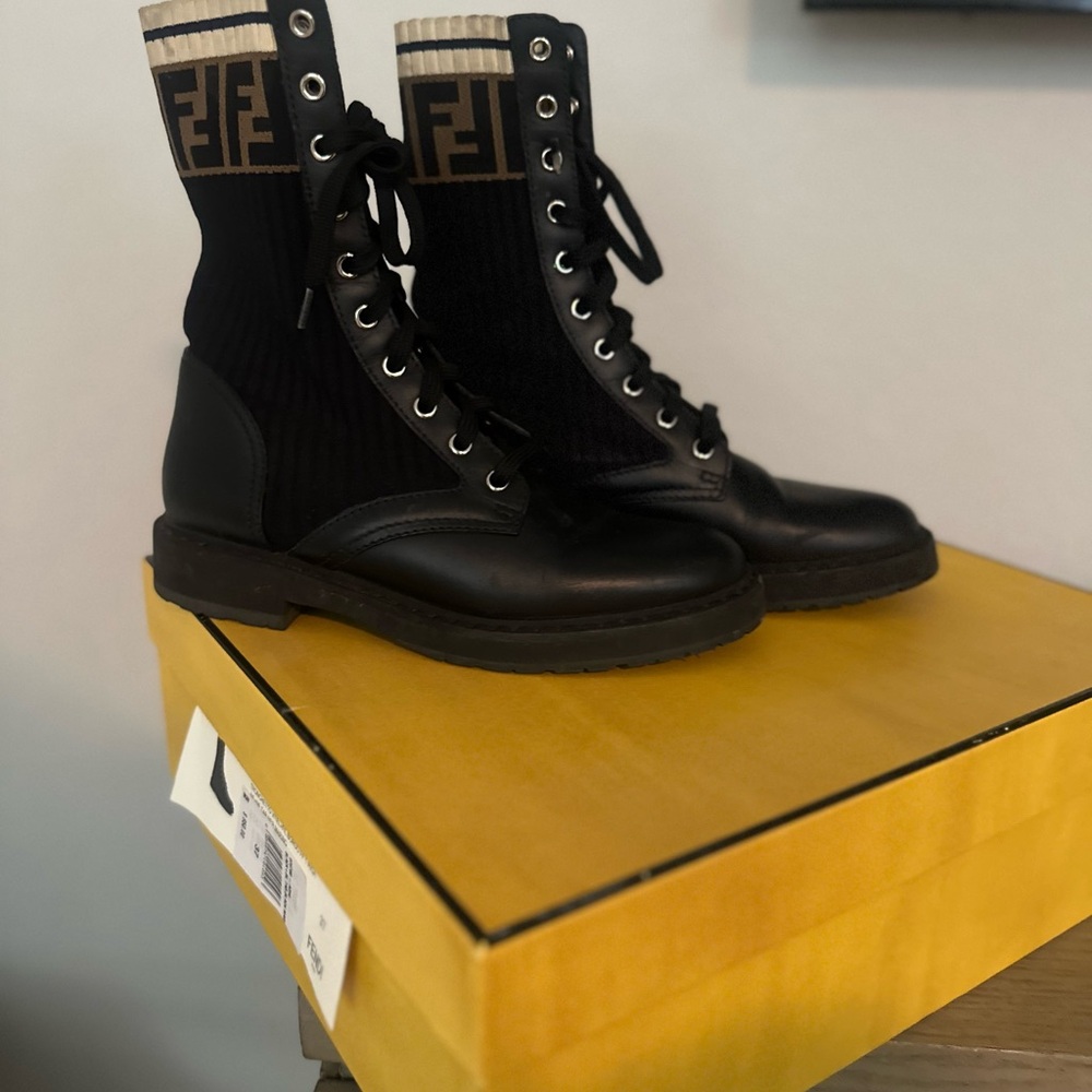 Leather Combat Boot with FF Cuff
